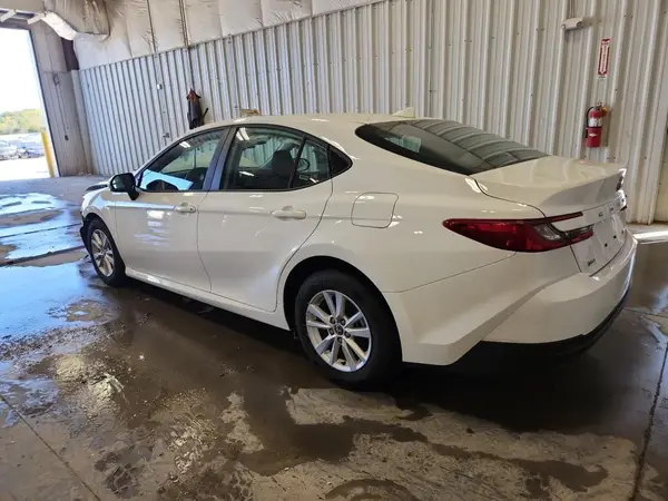 4T1DAACKXSU093831 2025 TOYOTA CAMRY - Image 2