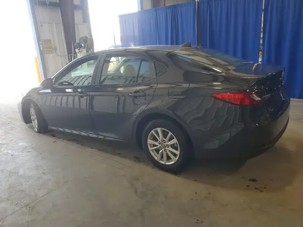 4T1DAACKXSU095613 2025 TOYOTA CAMRY - Image 2