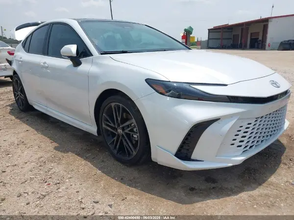 4T1DAACKXSU096485 2025 TOYOTA CAMRY - Image 1