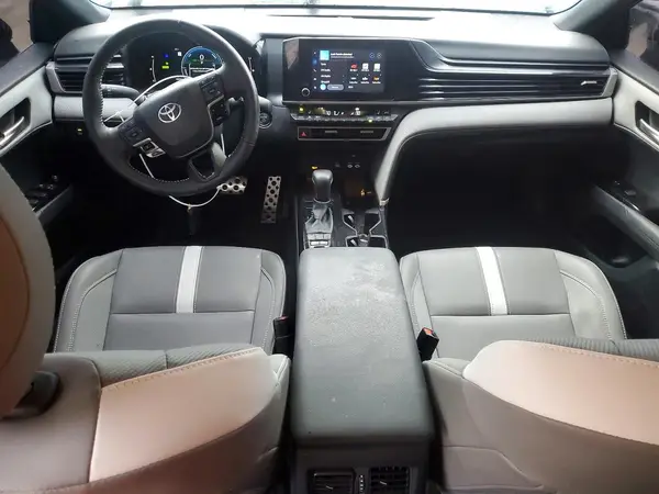 4T1DAACKXSU097698 2025 TOYOTA CAMRY - Image 8