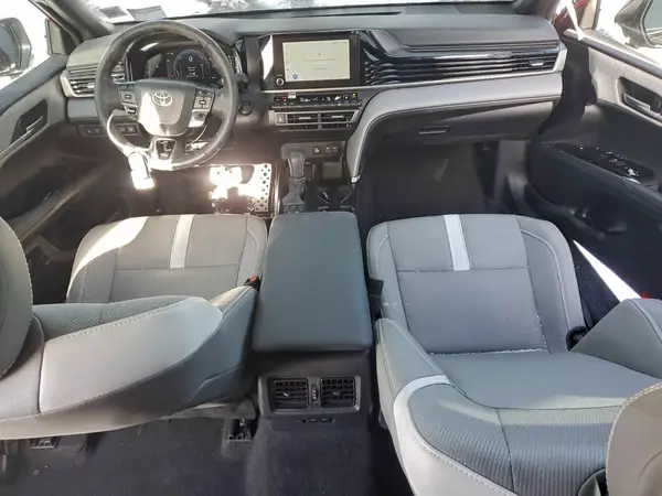 4T1DAACKXSU098138 2025 TOYOTA CAMRY - Image 8