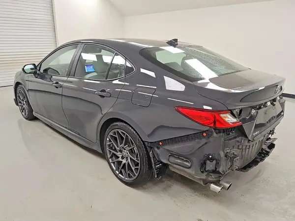 4T1DAACKXSU100423 2025 TOYOTA CAMRY - Image 2