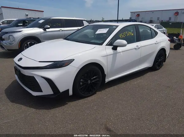4T1DAACKXSU100471 2025 TOYOTA CAMRY - Image 2