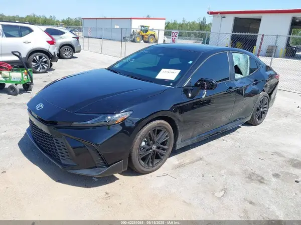 4T1DAACKXSU102317 2025 TOYOTA CAMRY - Image 2