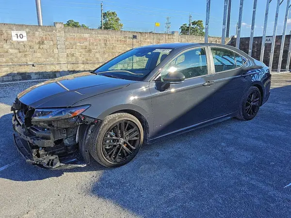 4T1DAACKXSU110594 2025 TOYOTA CAMRY - Image 1
