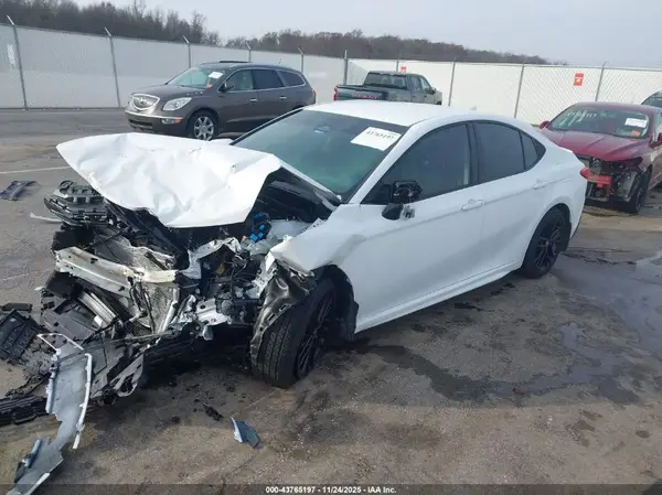 4T1DAACKXSU112149 2025 TOYOTA CAMRY - Image 2