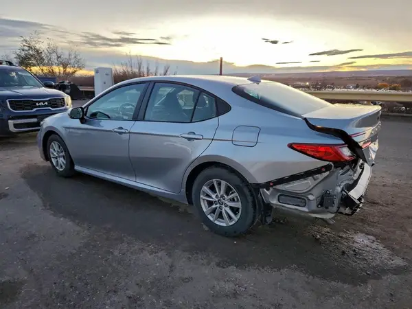 4T1DAACKXSU115696 2025 TOYOTA CAMRY - Image 2