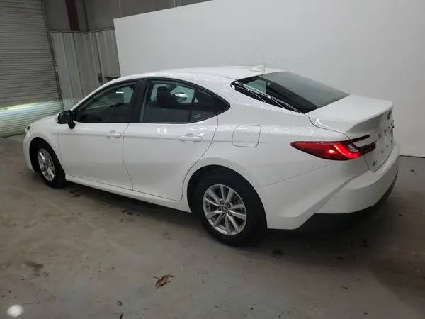 4T1DAACKXSU116556 2025 TOYOTA CAMRY - Image 2