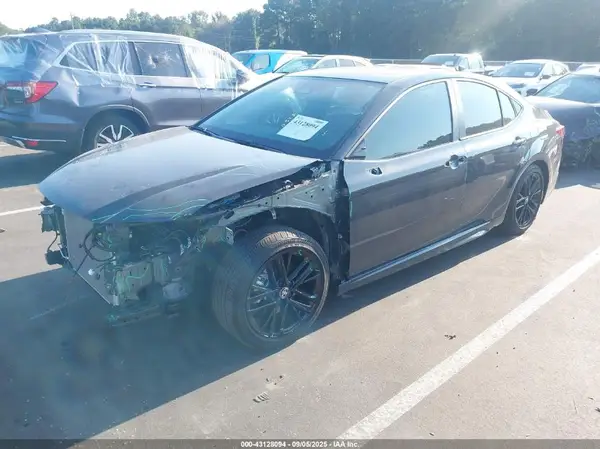 4T1DAACKXSU118470 2025 TOYOTA CAMRY - Image 2