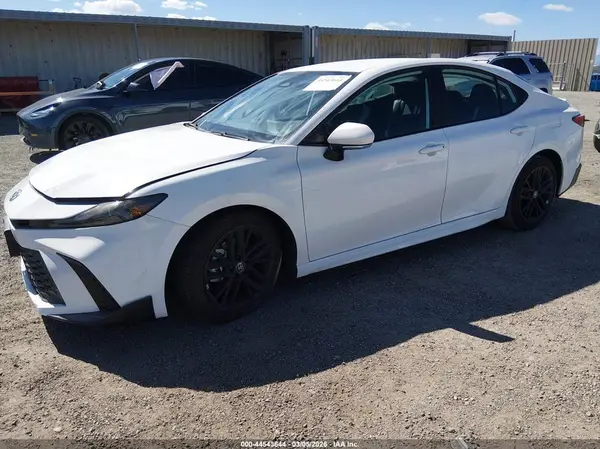 4T1DAACKXSU119487 2025 TOYOTA CAMRY - Image 2
