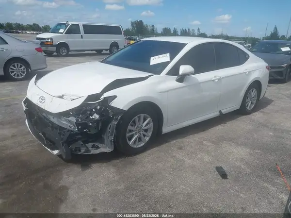 4T1DAACKXSU120574 2025 TOYOTA CAMRY - Image 2