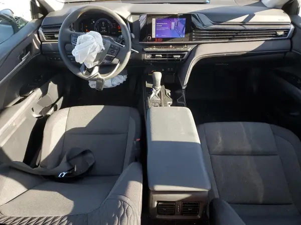 4T1DAACKXSU122728 2025 TOYOTA CAMRY - Image 8