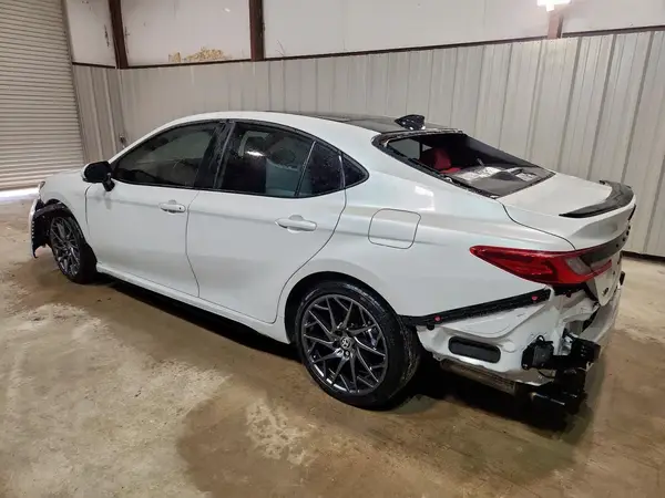 4T1DAACKXSU124351 2025 TOYOTA CAMRY - Image 2