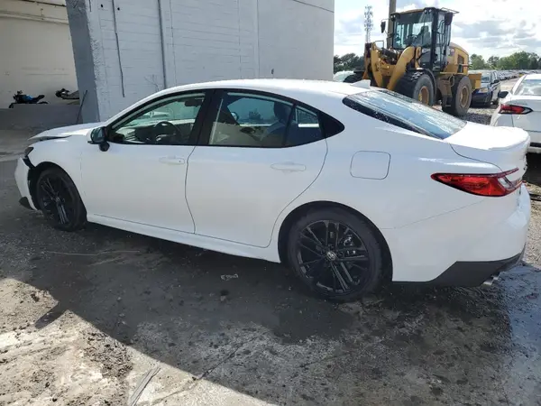4T1DAACKXSU125516 2025 TOYOTA CAMRY - Image 2