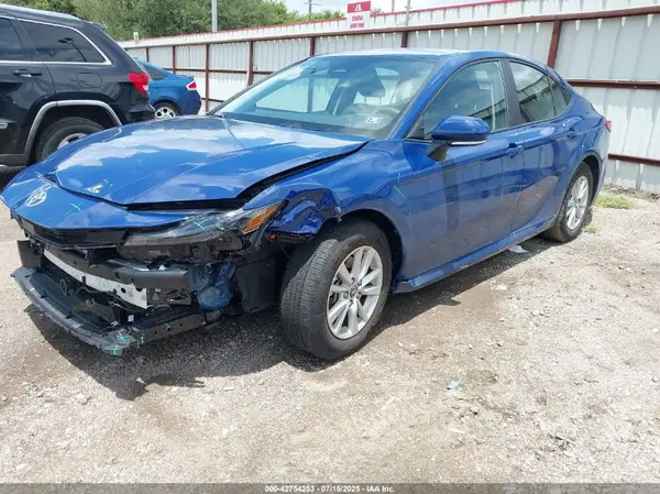 4T1DAACKXSU125676 2025 TOYOTA CAMRY - Image 2