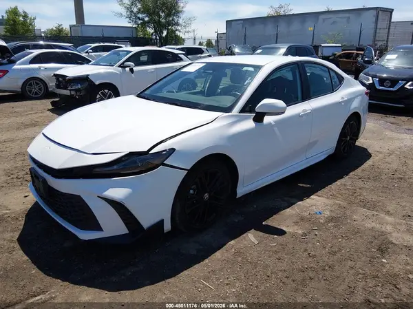 4T1DAACKXSU127928 2025 TOYOTA CAMRY - Image 2