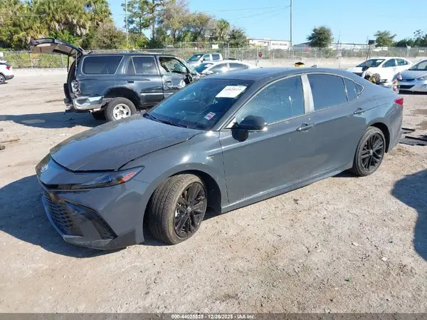 4T1DAACKXSU132384 2025 TOYOTA CAMRY - Image 2