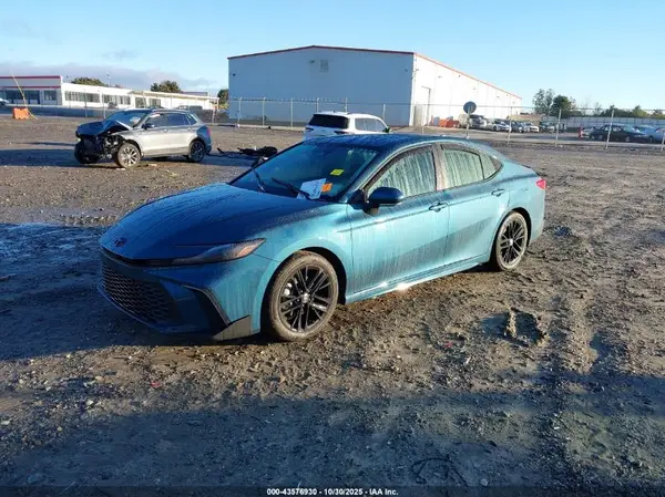 4T1DAACKXSU133597 2025 TOYOTA CAMRY - Image 2