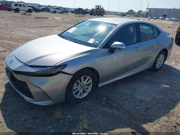 4T1DAACKXSU134068 2025 TOYOTA CAMRY - Image 2