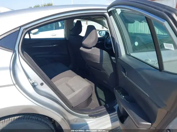 4T1DAACKXSU134068 2025 TOYOTA CAMRY - Image 8