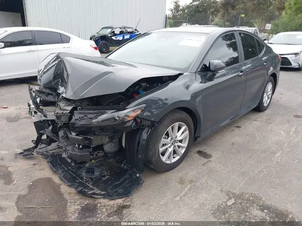 4T1DAACKXSU134135 2025 TOYOTA CAMRY - Image 2