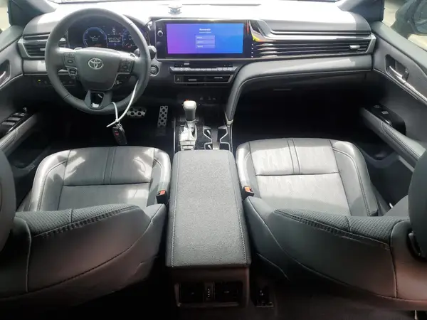 4T1DAACKXSU139903 2025 TOYOTA CAMRY - Image 8