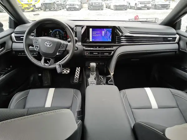 4T1DAACKXSU140226 2025 TOYOTA CAMRY - Image 8