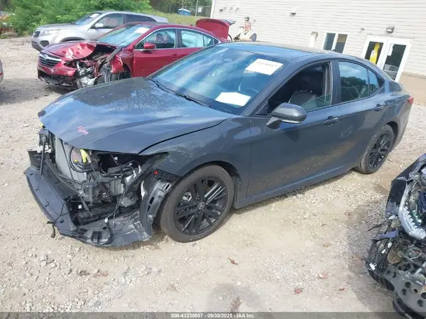 4T1DAACKXSU142588 2025 TOYOTA CAMRY - Image 2