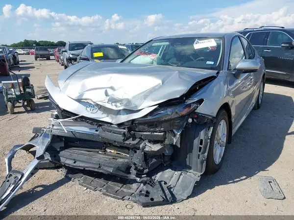 4T1DAACKXSU143997 2025 TOYOTA CAMRY - Image 2