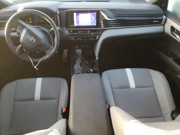 4T1DAACKXSU152005 2025 TOYOTA CAMRY - Image 8