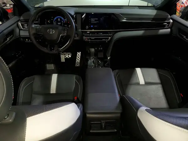 4T1DAACKXSU157575 2025 TOYOTA CAMRY - Image 8