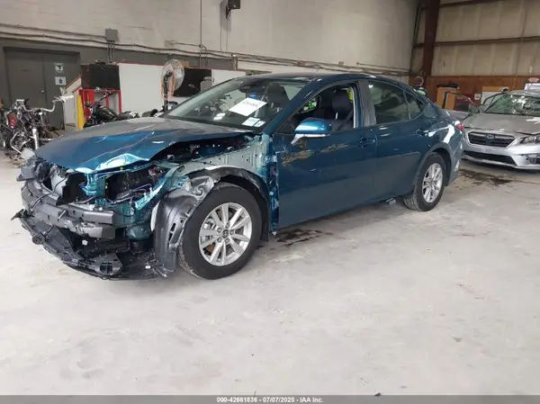 4T1DAACKXSU163277 2025 TOYOTA CAMRY - Image 2