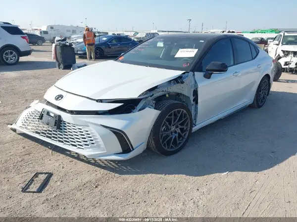 4T1DAACKXSU172965 2025 TOYOTA CAMRY - Image 2
