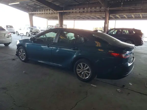 4T1DAACKXSU178734 2025 TOYOTA CAMRY - Image 2