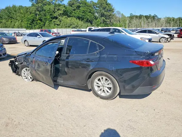4T1DAACKXSU190396 2025 TOYOTA CAMRY - Image 2