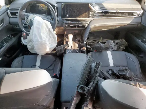 4T1DAACKXSU192603 2025 TOYOTA CAMRY - Image 8