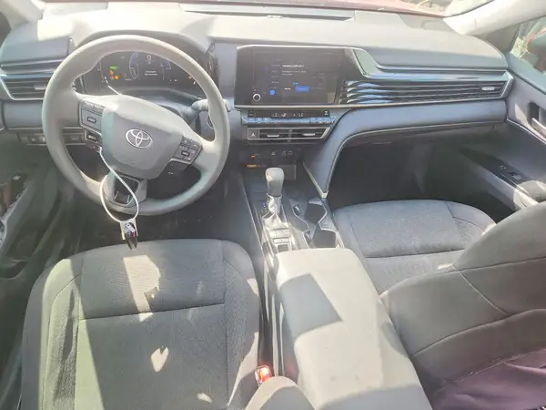 4T1DAACKXSU198143 2025 TOYOTA CAMRY - Image 8