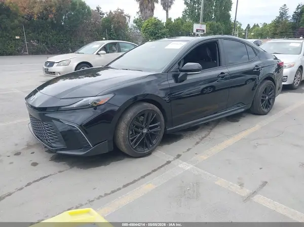 4T1DAACKXSU207648 2025 TOYOTA CAMRY - Image 2