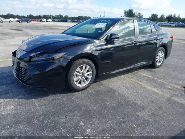 4T1DAACKXSU500935 2025 TOYOTA CAMRY - Image 2