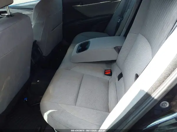 4T1DAACKXSU503690 2025 TOYOTA CAMRY - Image 8
