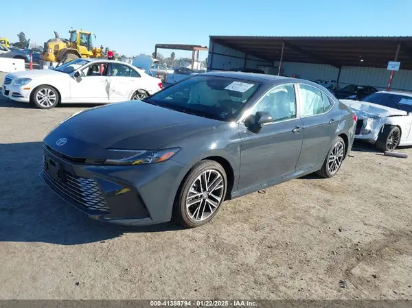 4T1DAACKXSU506251 2025 TOYOTA CAMRY - Image 2