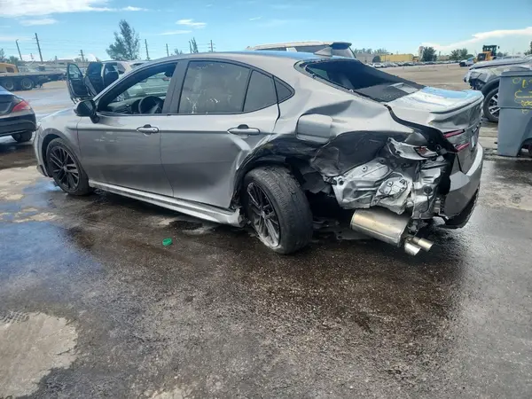 4T1DAACKXSU511188 2025 TOYOTA CAMRY - Image 2