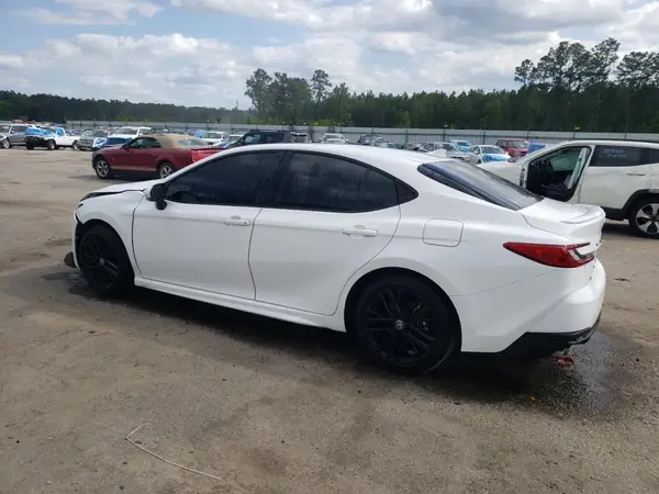 4T1DAACKXSU514415 2025 TOYOTA CAMRY - Image 2