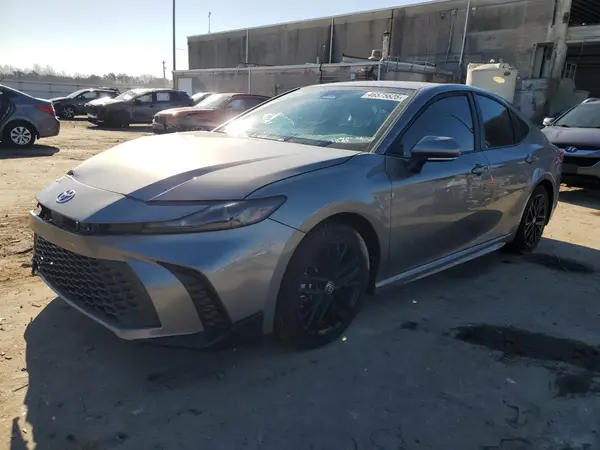 4T1DAACKXSU518190 2025 TOYOTA CAMRY - Image 1