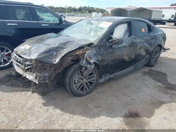 4T1DAACKXSU519288 2025 TOYOTA CAMRY - Image 2