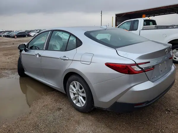 4T1DAACKXSU521428 2025 TOYOTA CAMRY - Image 2