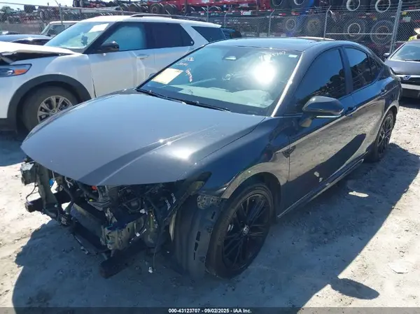 4T1DAACKXSU524698 2025 TOYOTA CAMRY - Image 2