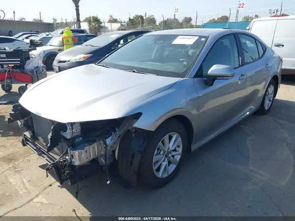 4T1DAACKXSU525978 2025 TOYOTA CAMRY - Image 2