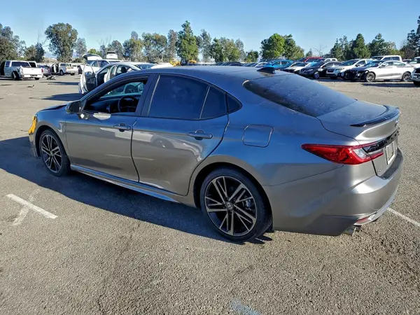 4T1DAACKXSU528086 2025 TOYOTA CAMRY - Image 2
