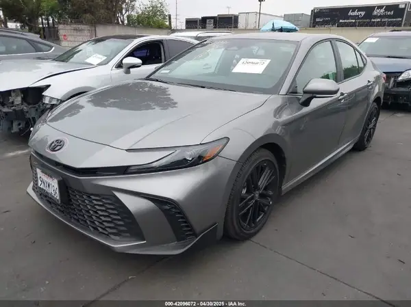 4T1DAACKXSU528203 2025 TOYOTA CAMRY - Image 2